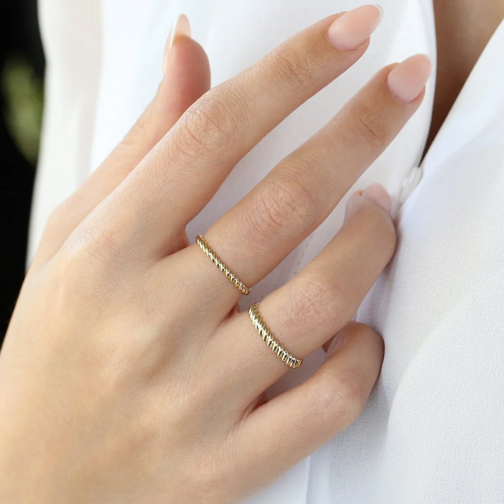14K 2MM Twisted Rope Ring - Image 7
