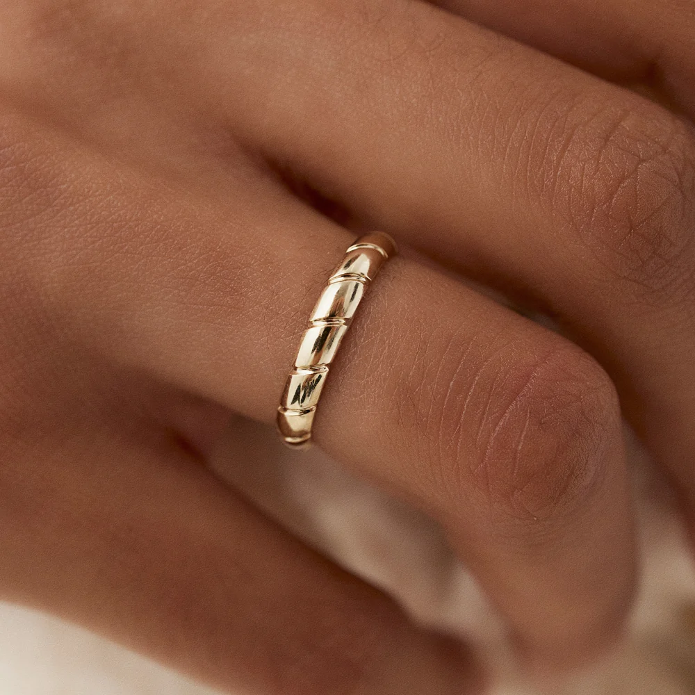 14k 3MM Unique Diagonal Cut Design Gold Ring - Image 2