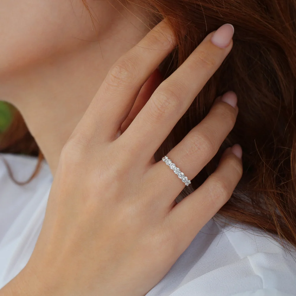 14k 7 Stone Basket Setting Diamond Ring - Image 3