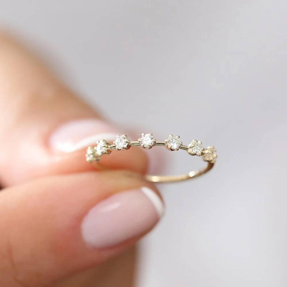 14K Gold 7 Stone Round Diamond Wedding Ring - Image 5