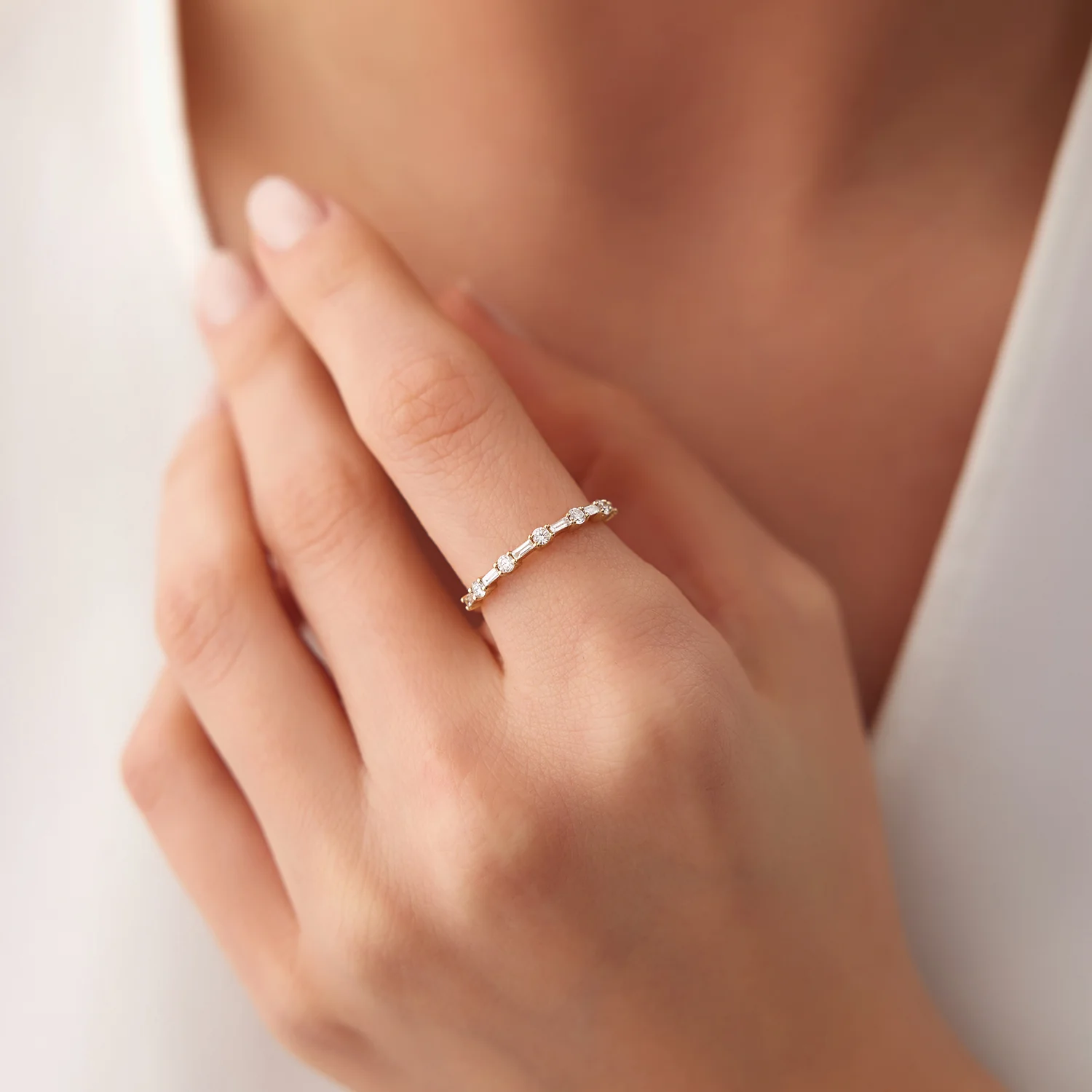 14k Baguette and Round Diamond Alternating Ring - Image 5