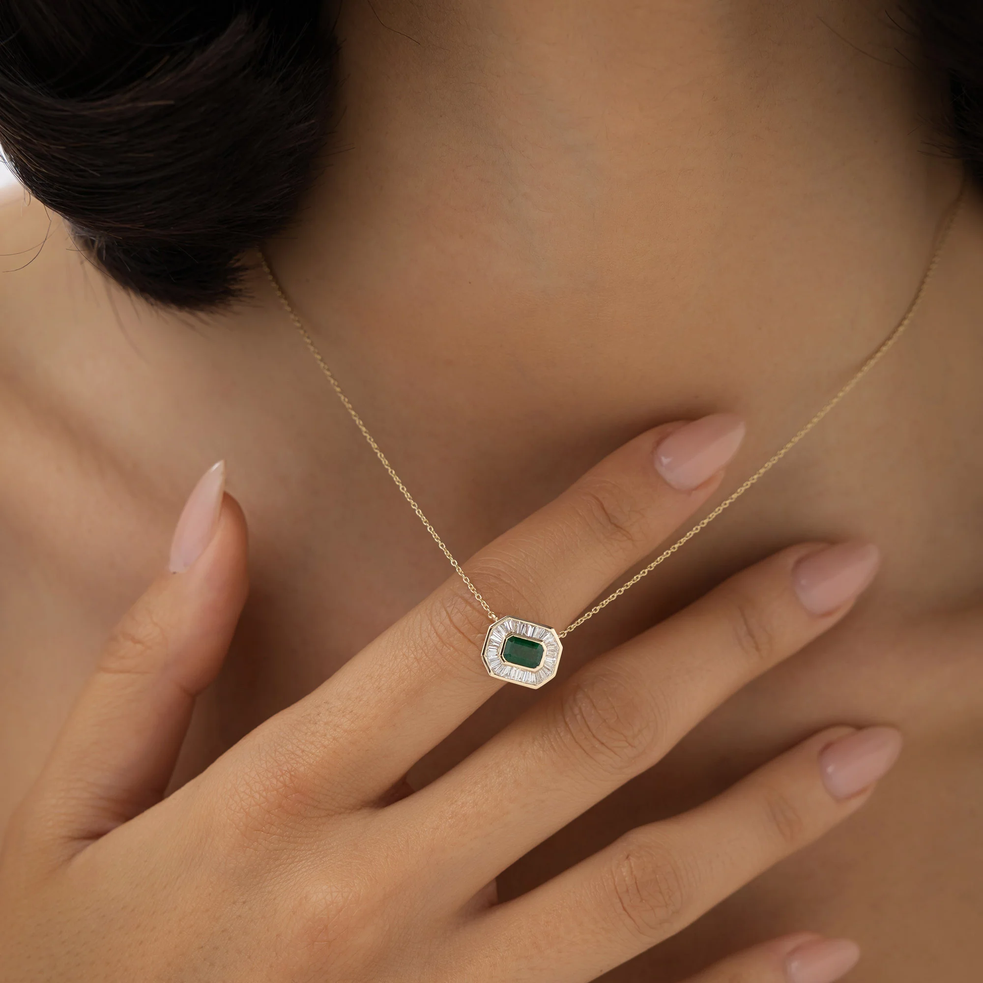 14k Baguette Halo Emerald Necklace - Image 4