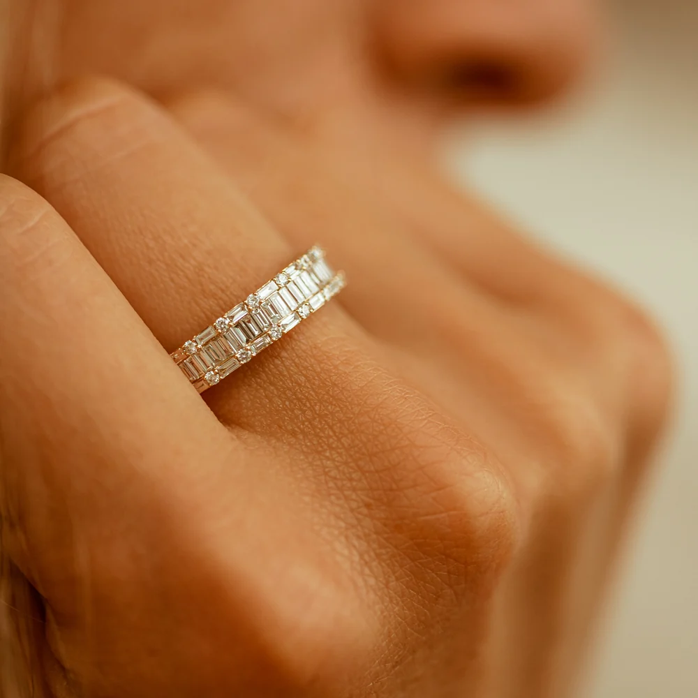 14K Baguette & Round Diamond Wedding Band - Image 4