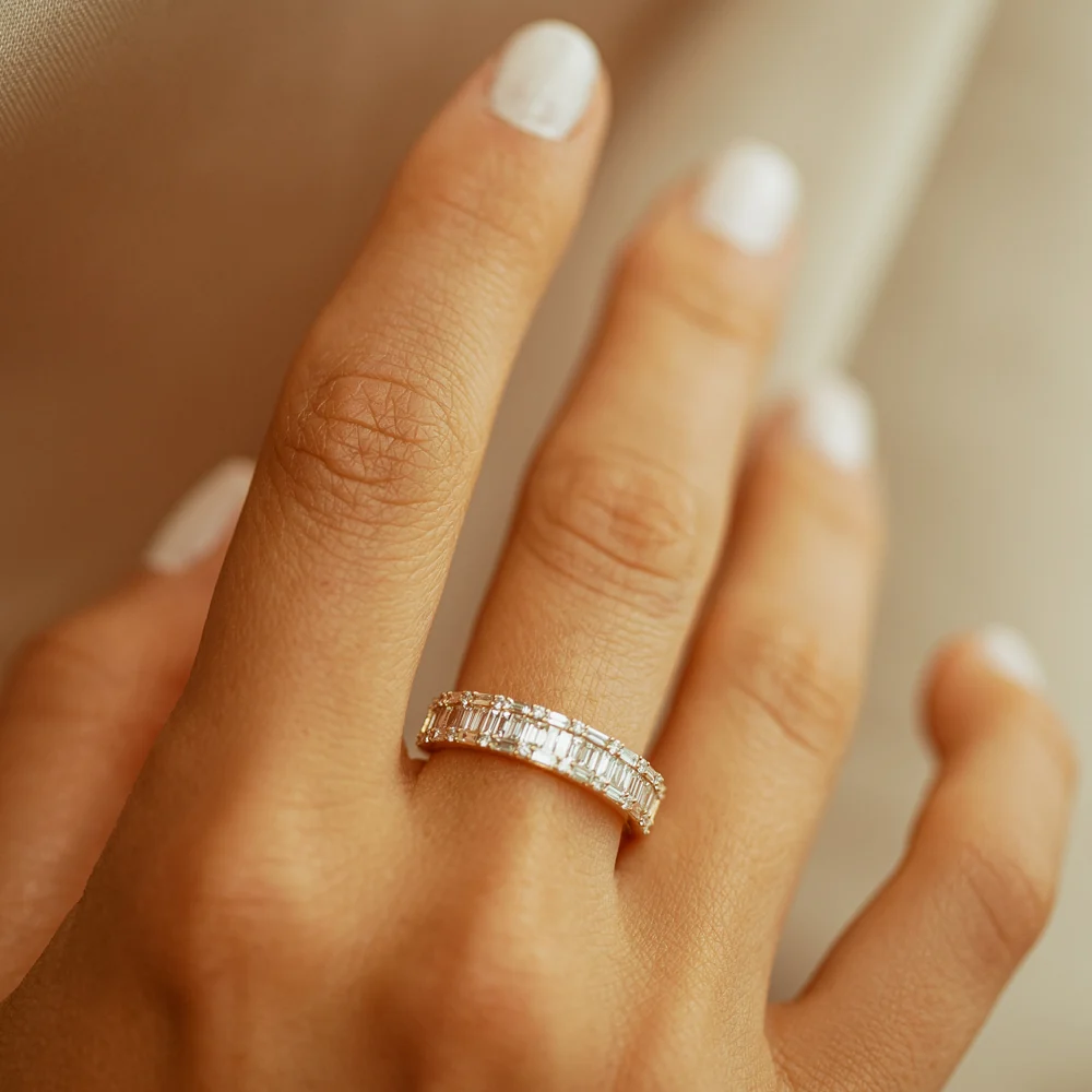 14K Baguette & Round Diamond Wedding Band - Image 5