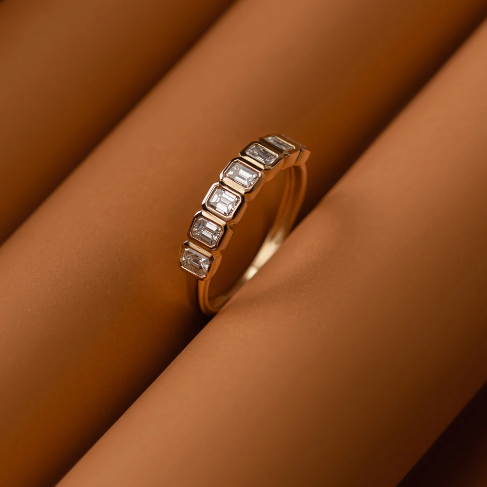 14k Bezel Setting Emerald Cut Diamond Wedding Band - Image 6