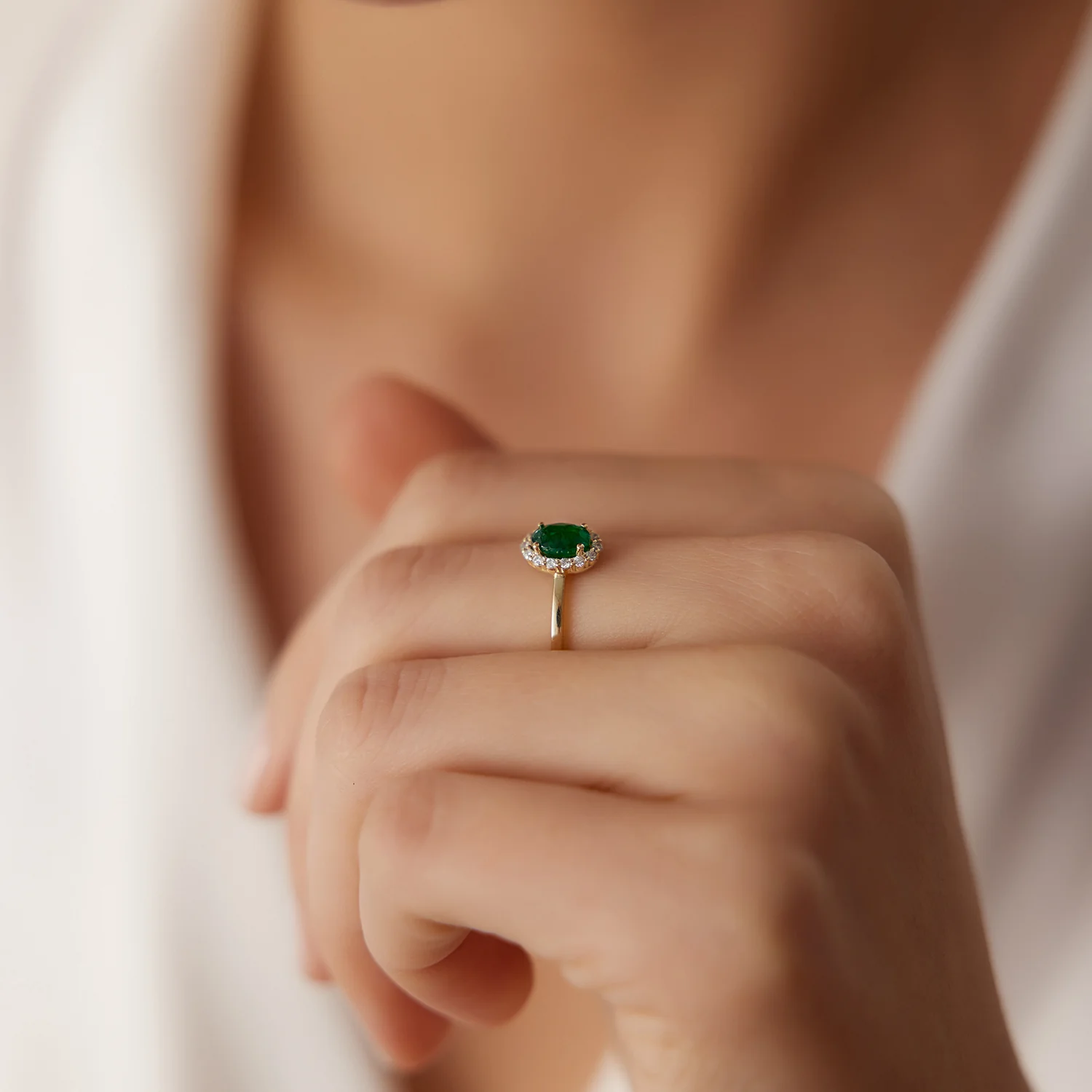 14K Gold Oval Cut Emerald Halo Diamond Ring - Image 3