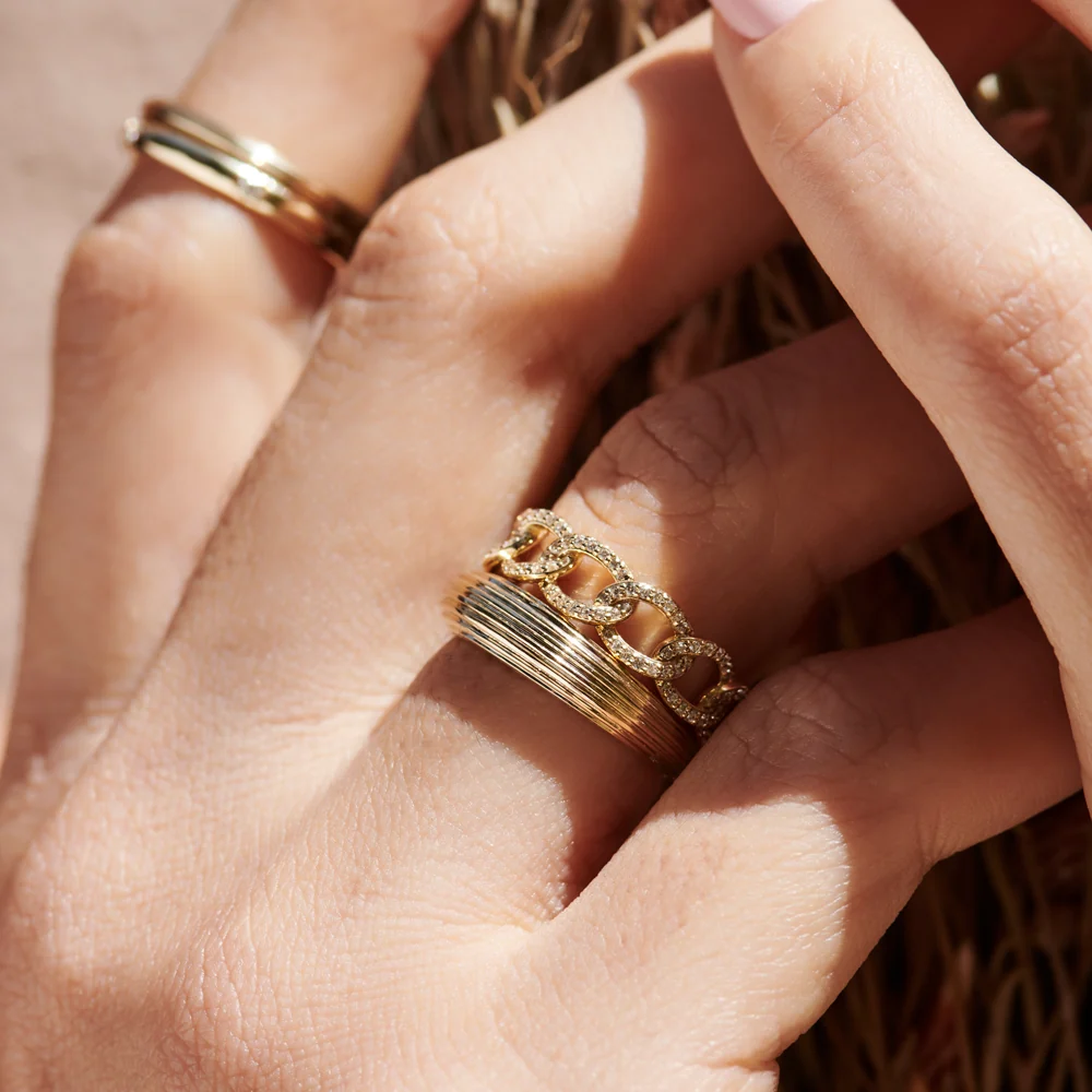 14k Curb Link Diamond Pave Ring - Image 5