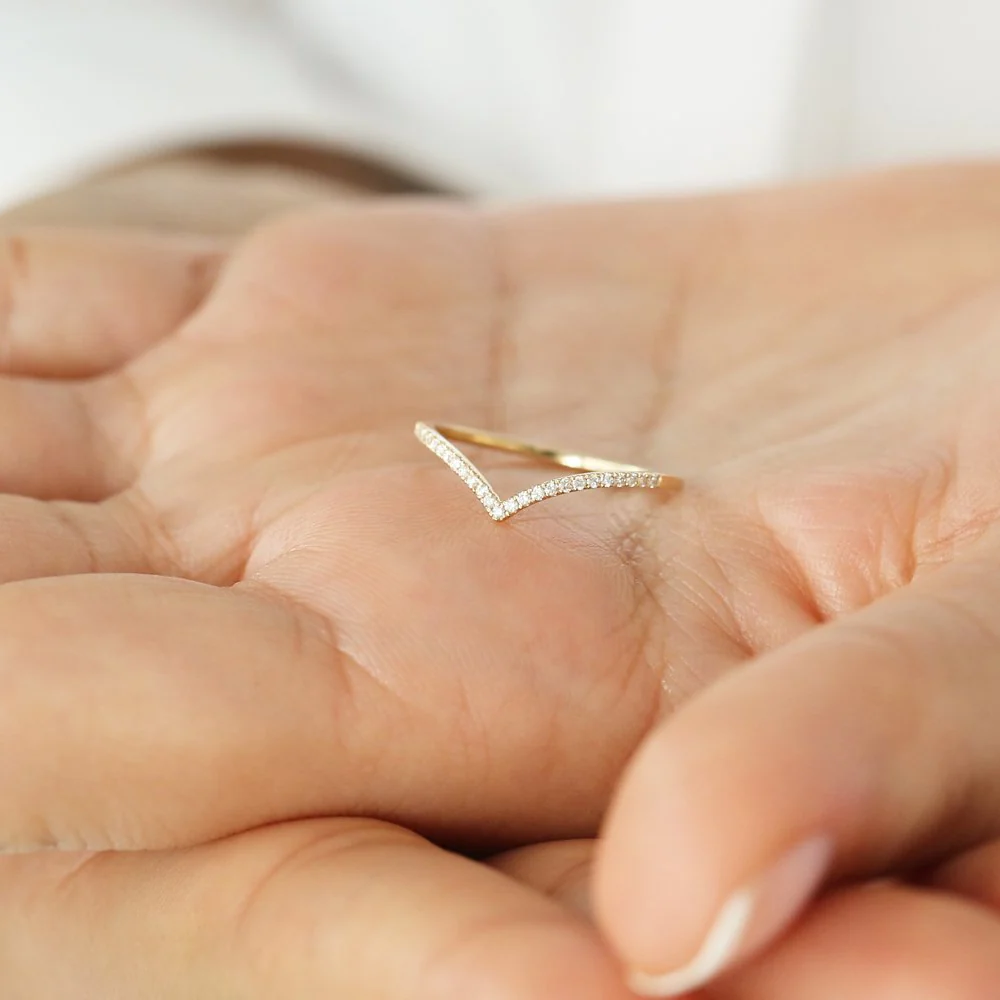 14K Gold Diamond Chevron Ring - Image 5