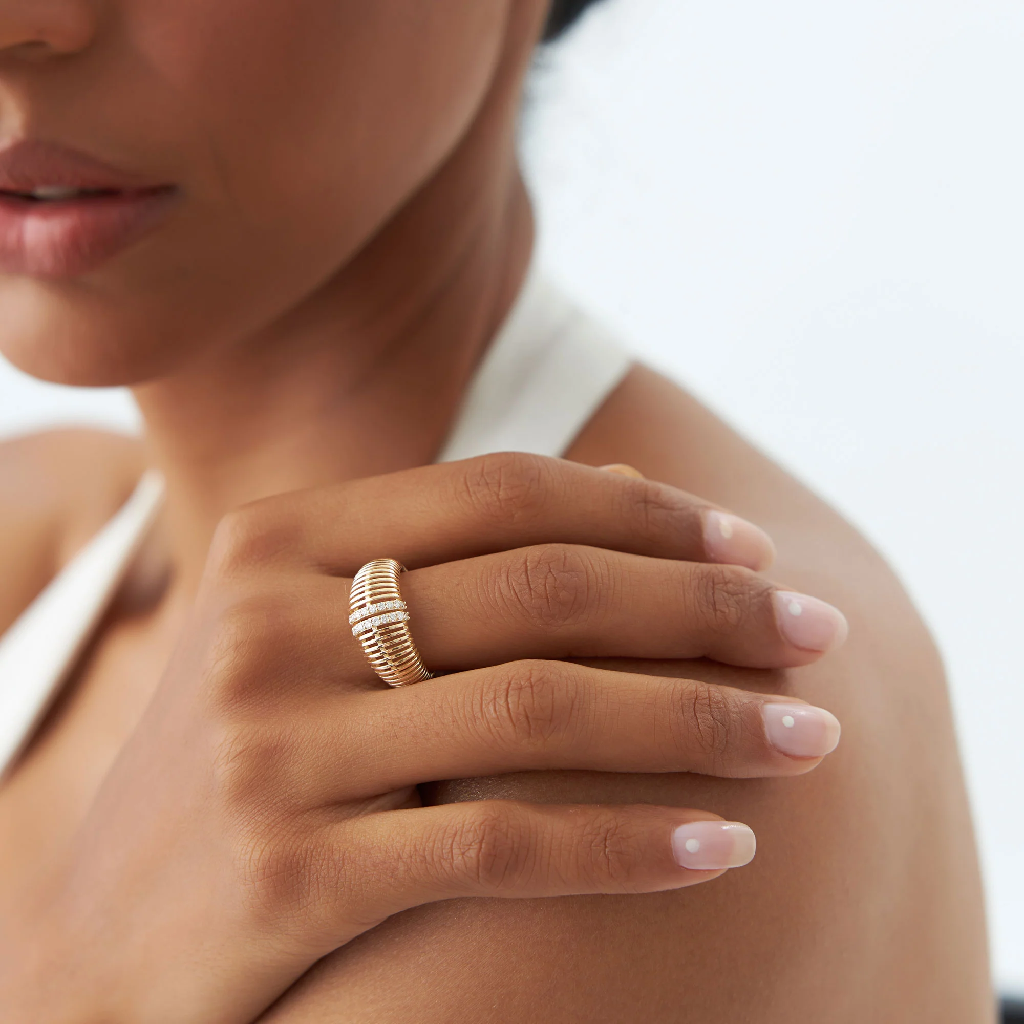 14K Diamond-Encrusted Ribbed Dome Statement Ring - Image 5