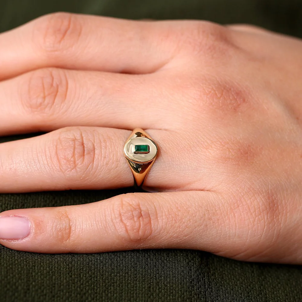 14k Gold Baguette Emerald Signet Ring - Image 3