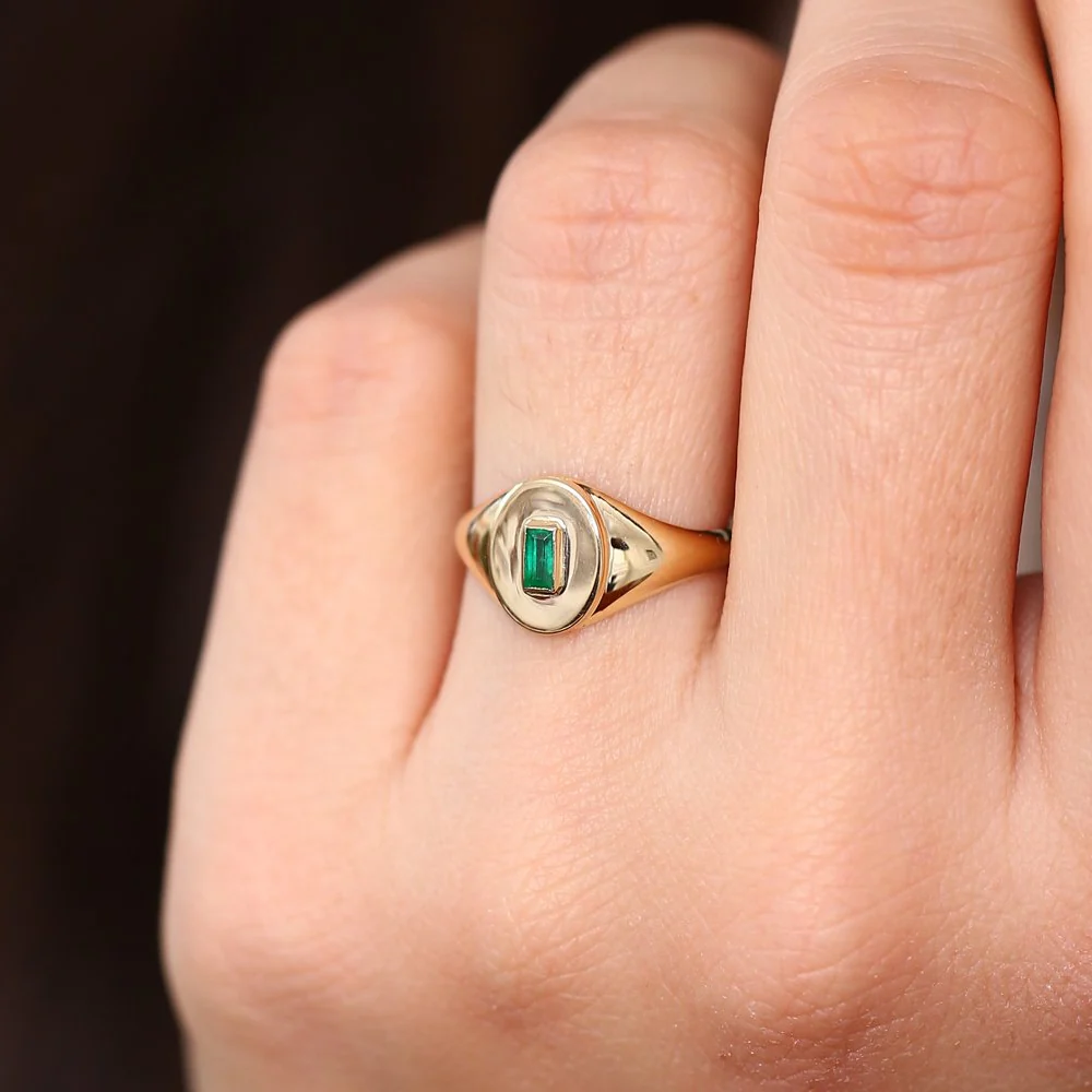 14k Gold Baguette Emerald Signet Ring - Image 4
