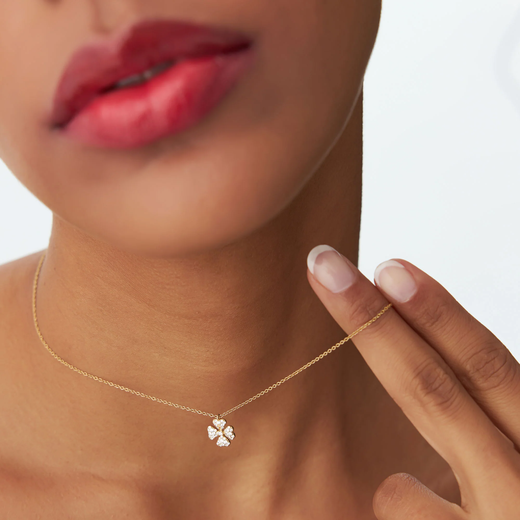 14K Gold Diamond Clover Necklace - Image 4