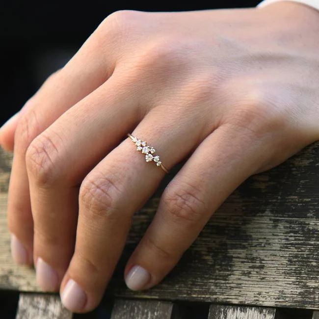 14k Gold Diamond Cluster Ring - Image 7