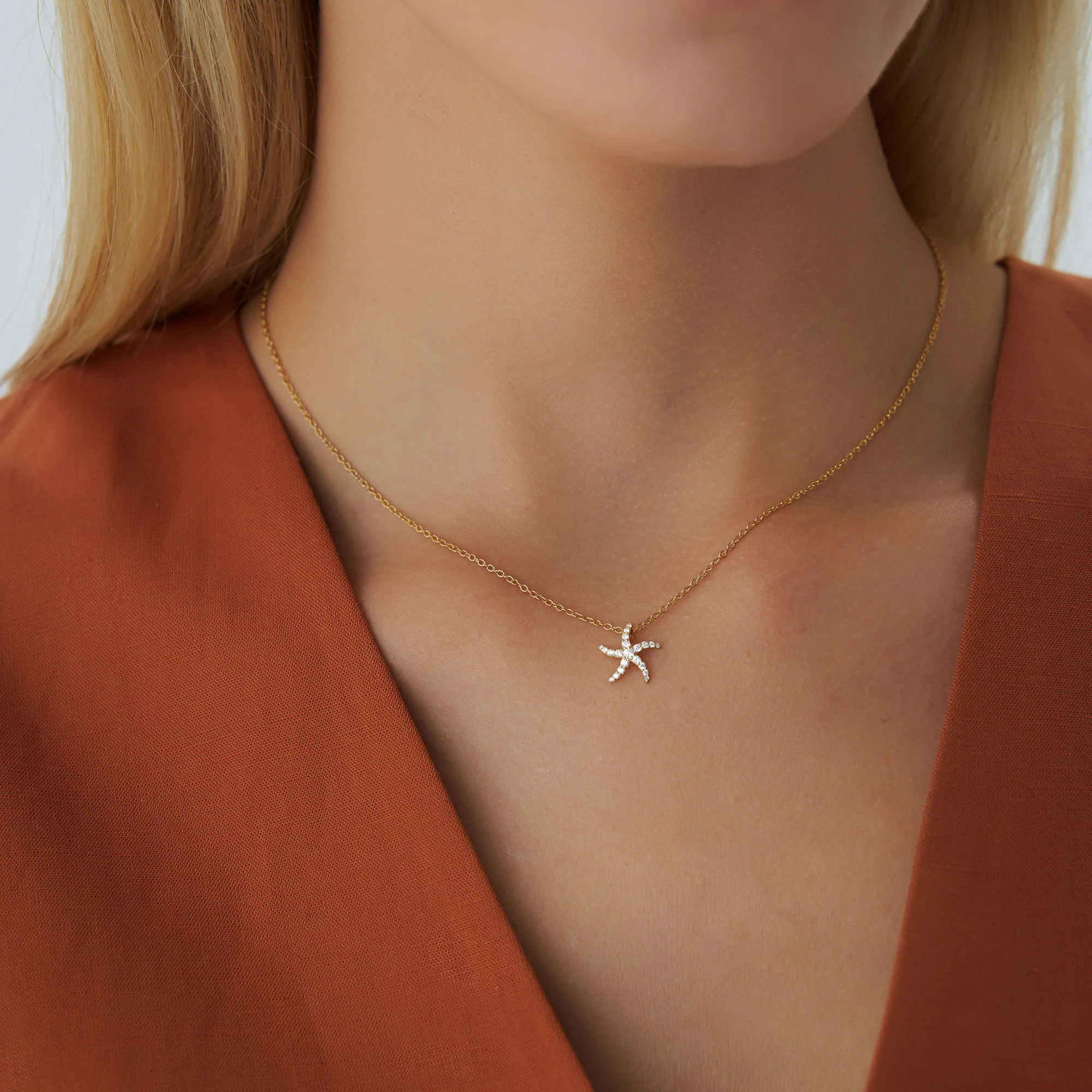 14k Gold Diamond Starfish Charm Pendant - Image 4