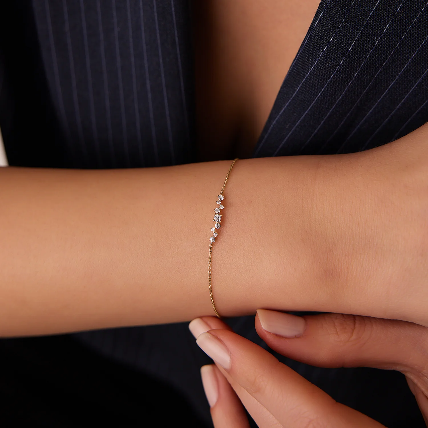14K Gold Multi Diamond Cluster Bracelet - Image 3