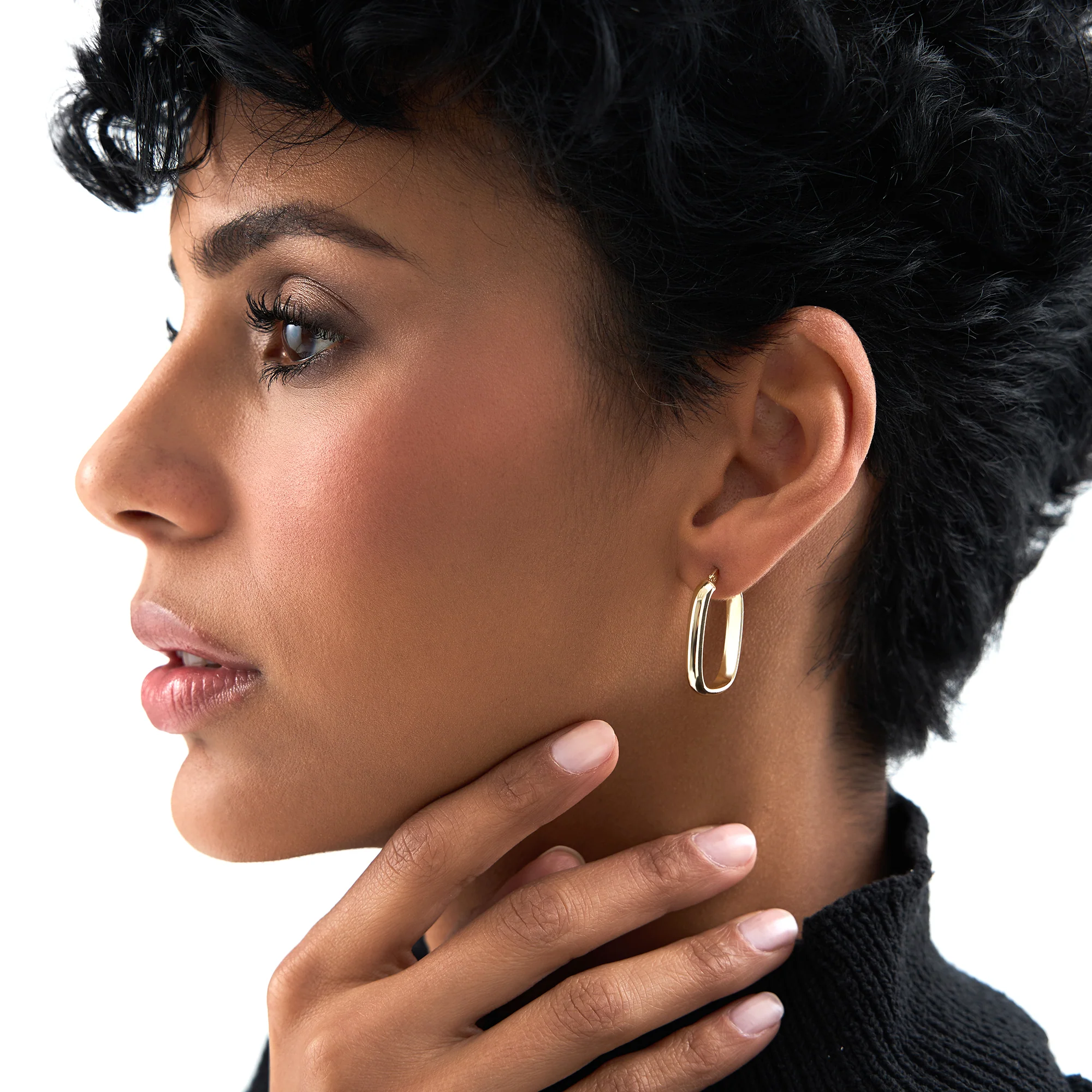 14K Gold Oval Dome Hoop Earrings - Image 5