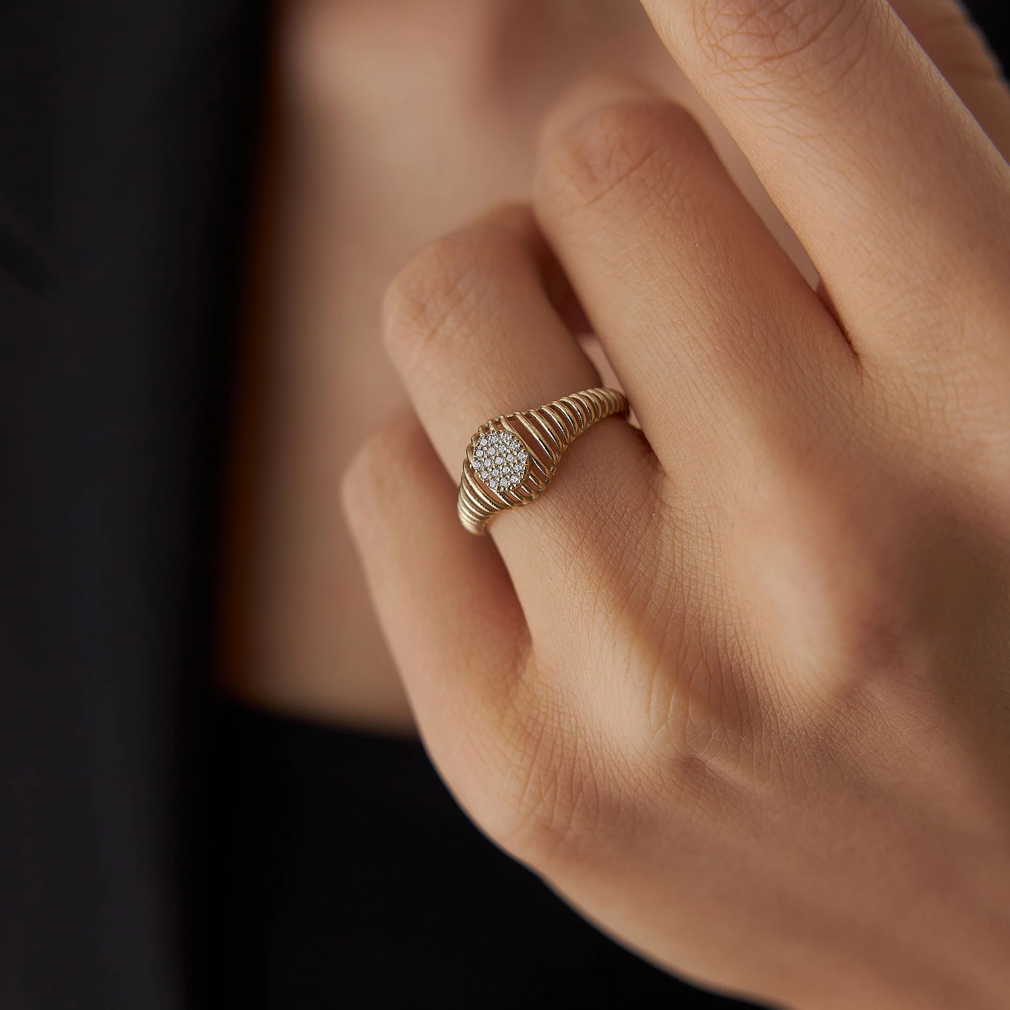 14k Gold Ribbed Oval Signet Ring - Image 2