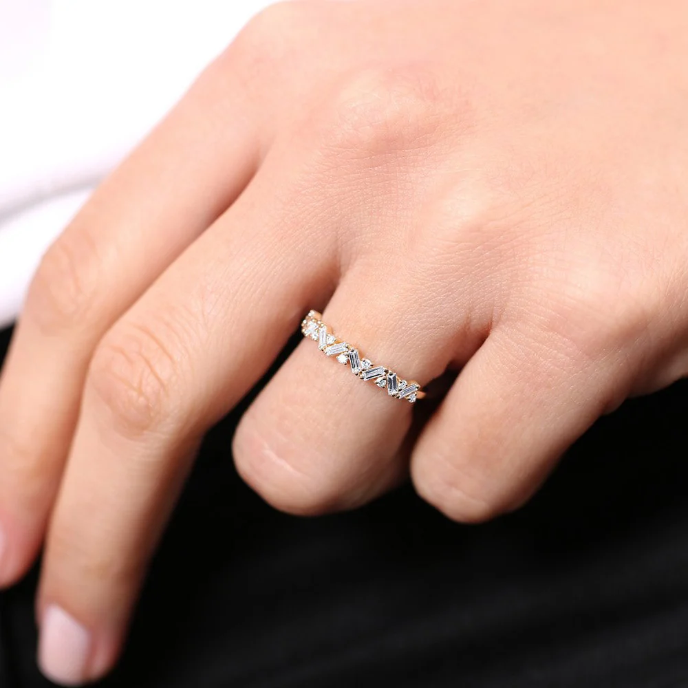 14K Gold Slanted Baguette and Round Diamond Ring - Image 4