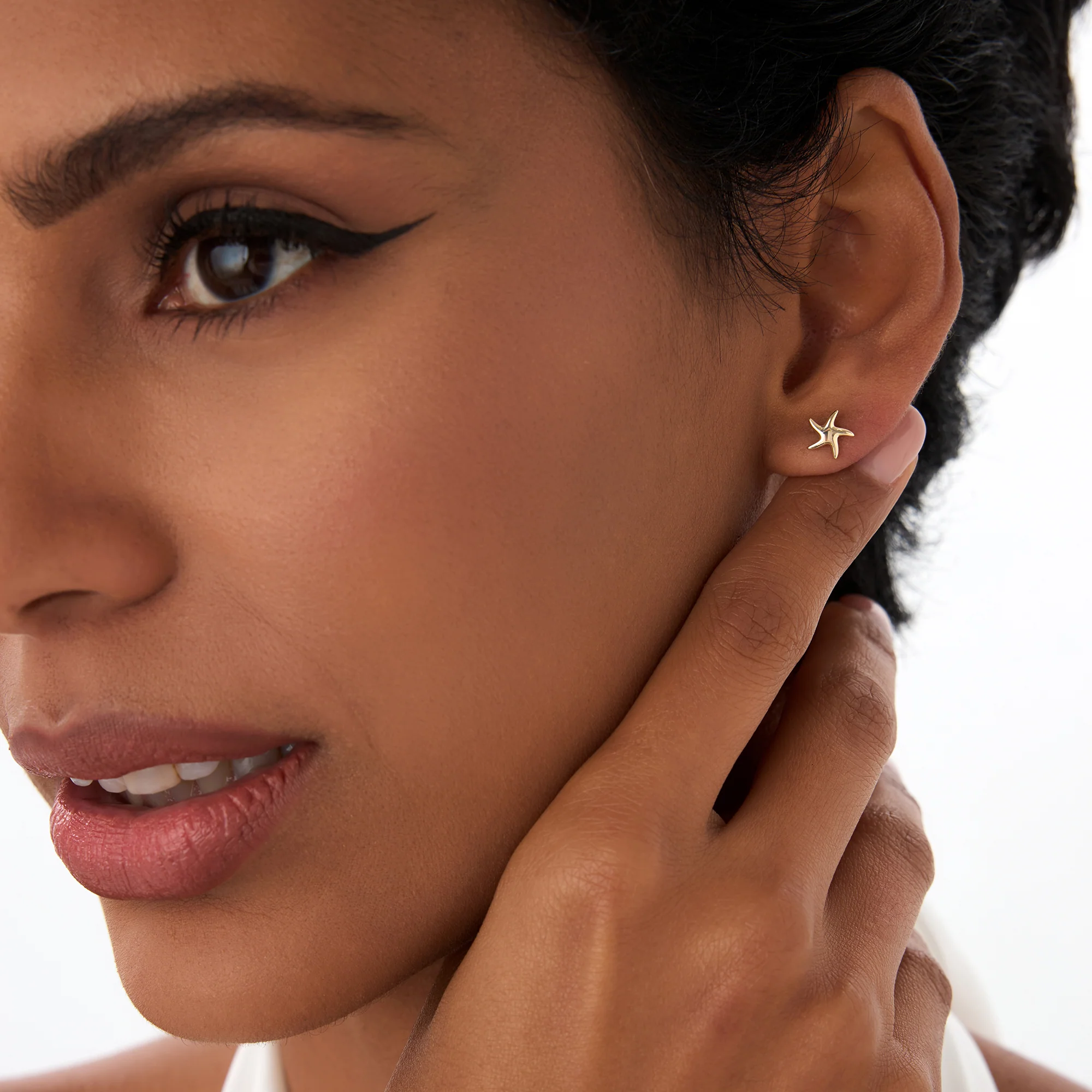 14K Gold Starfish Stud Earrings - Image 3
