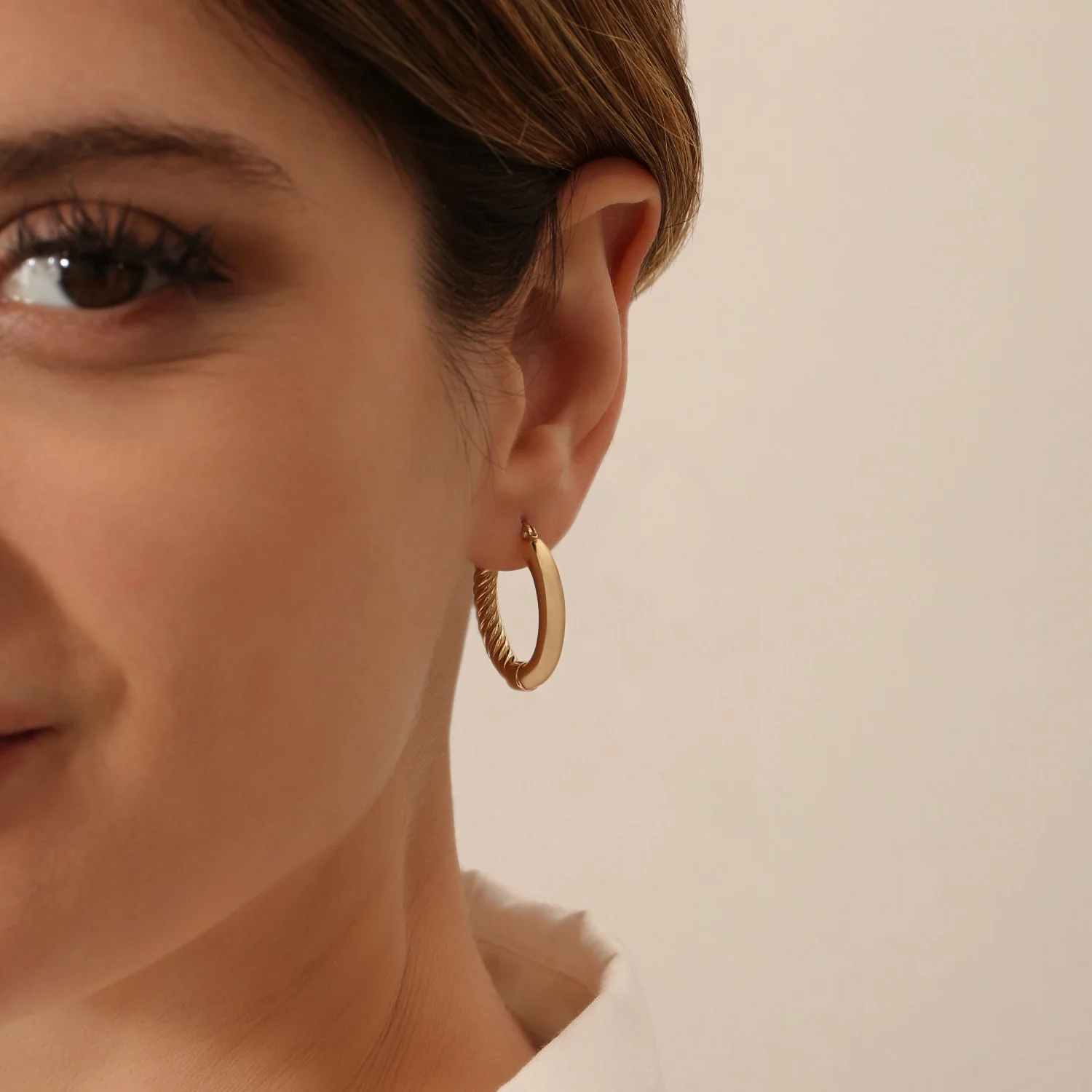 14k Inside-Out Gold Hoop Earrings 20MM - Image 2