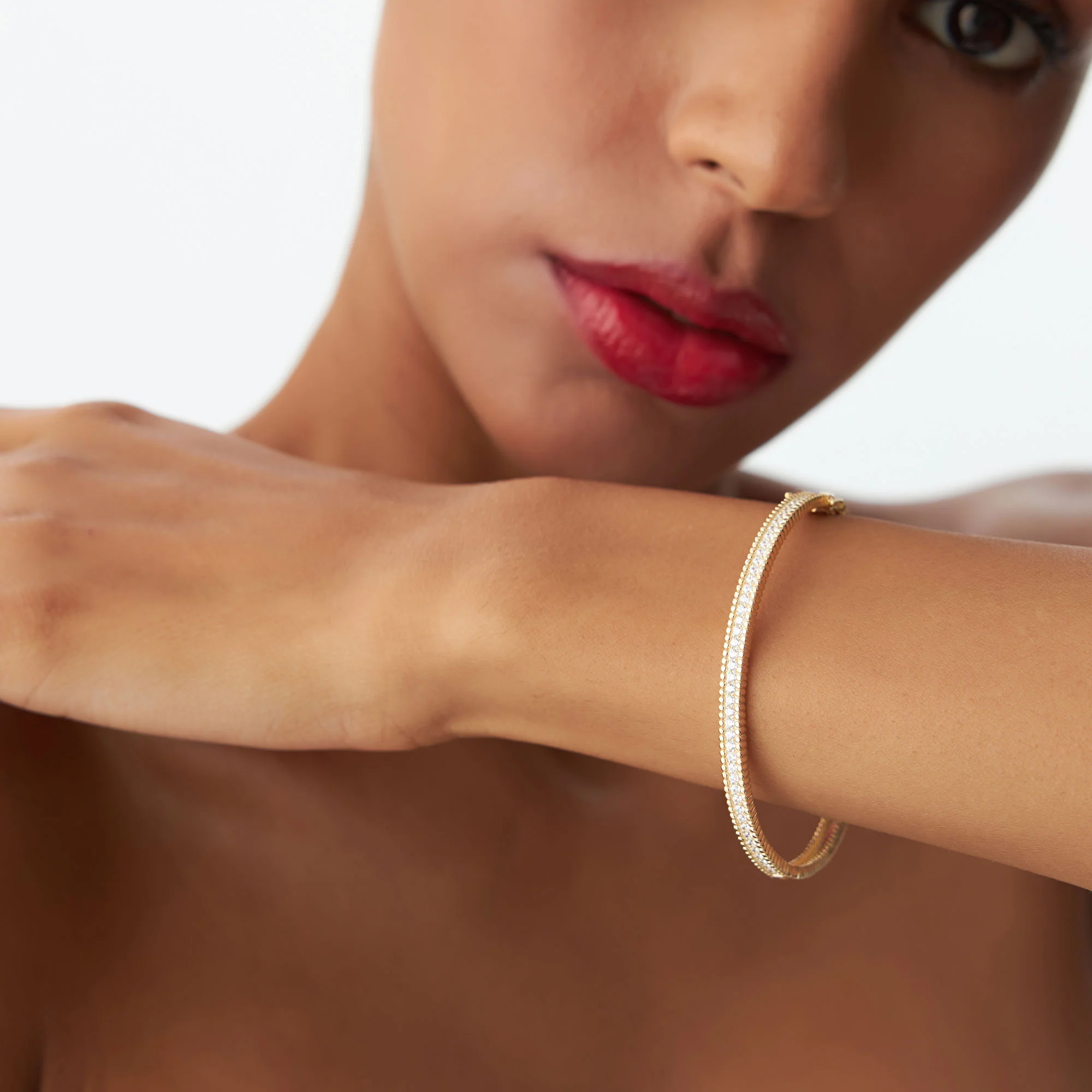 14k Milgrain Diamond Bangle Bracelet - Image 6