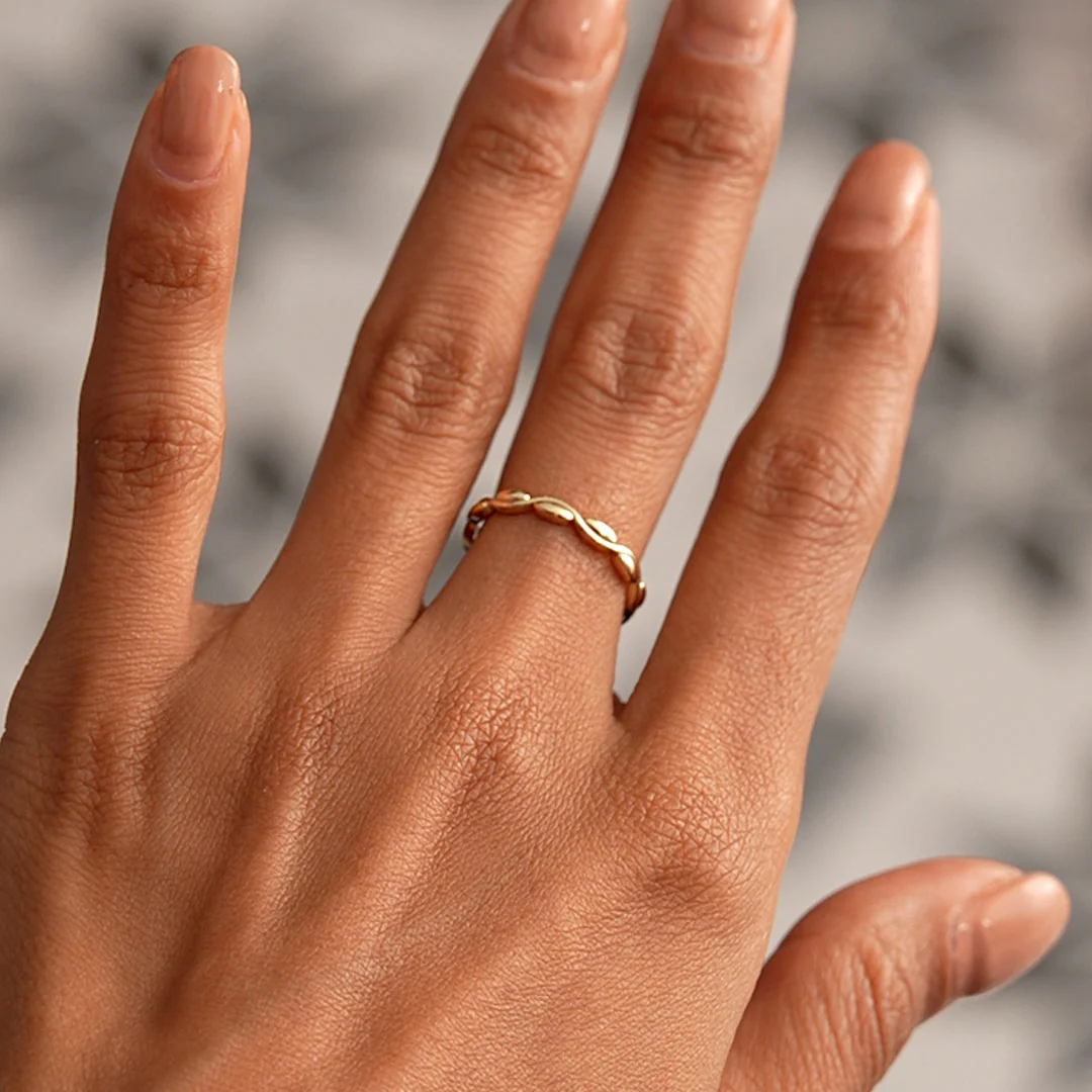 14K Oval Link Band Ring - Image 3