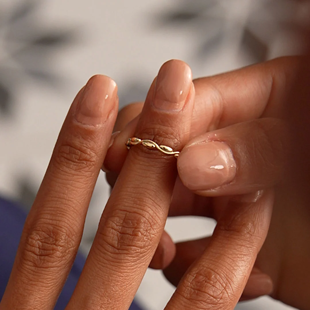 14K Oval Link Band Ring - Image 4