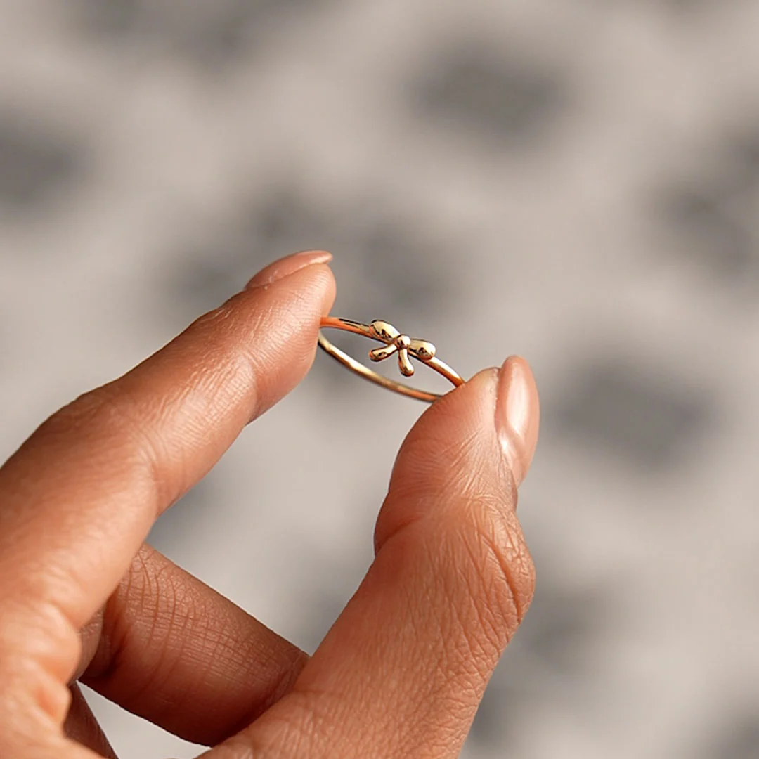 14k Plain Gold Balloon Bow Ring - Image 7