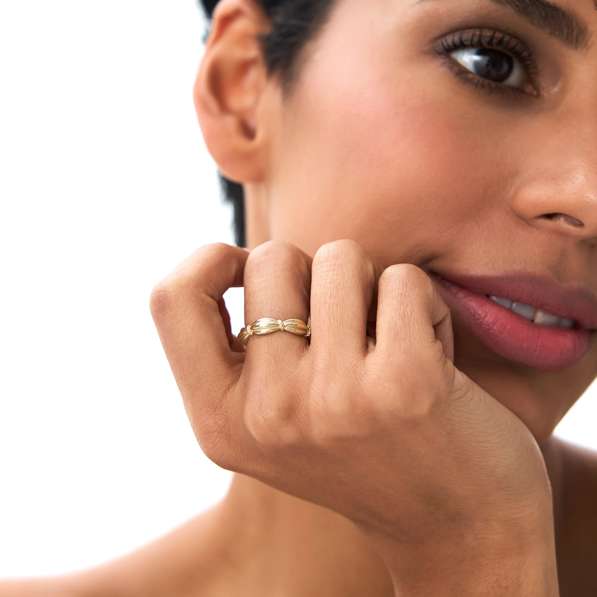 14k Gold Textured Knot Ring - Image 5