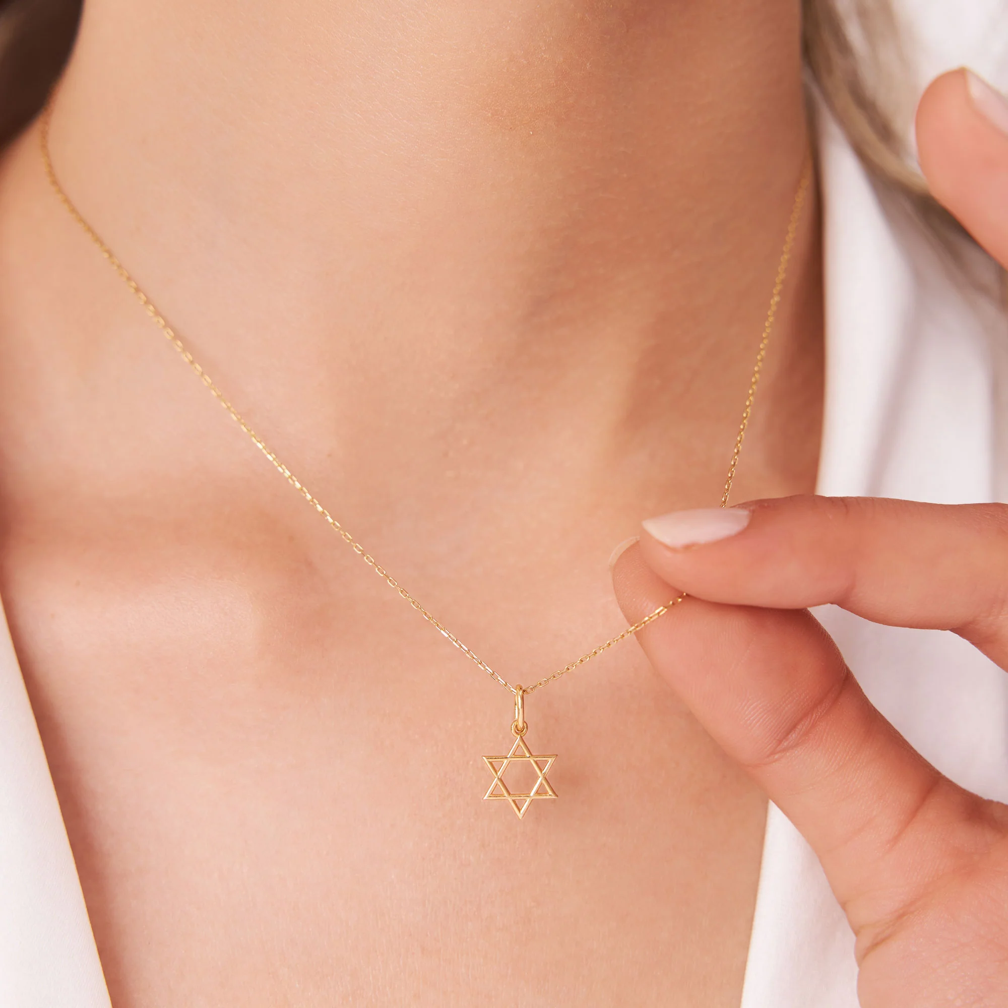 14K Plain Gold Star Of David Necklace - Image 4