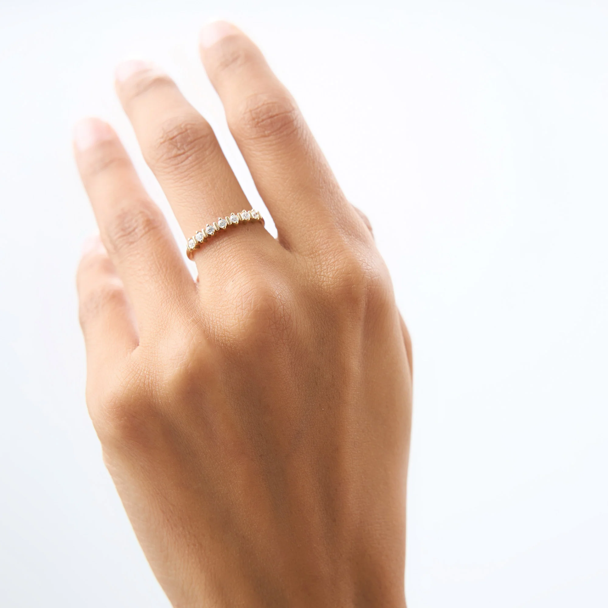 14K Round Cut 0.20 ctw Seven Stone Wedding Ring - Image 3