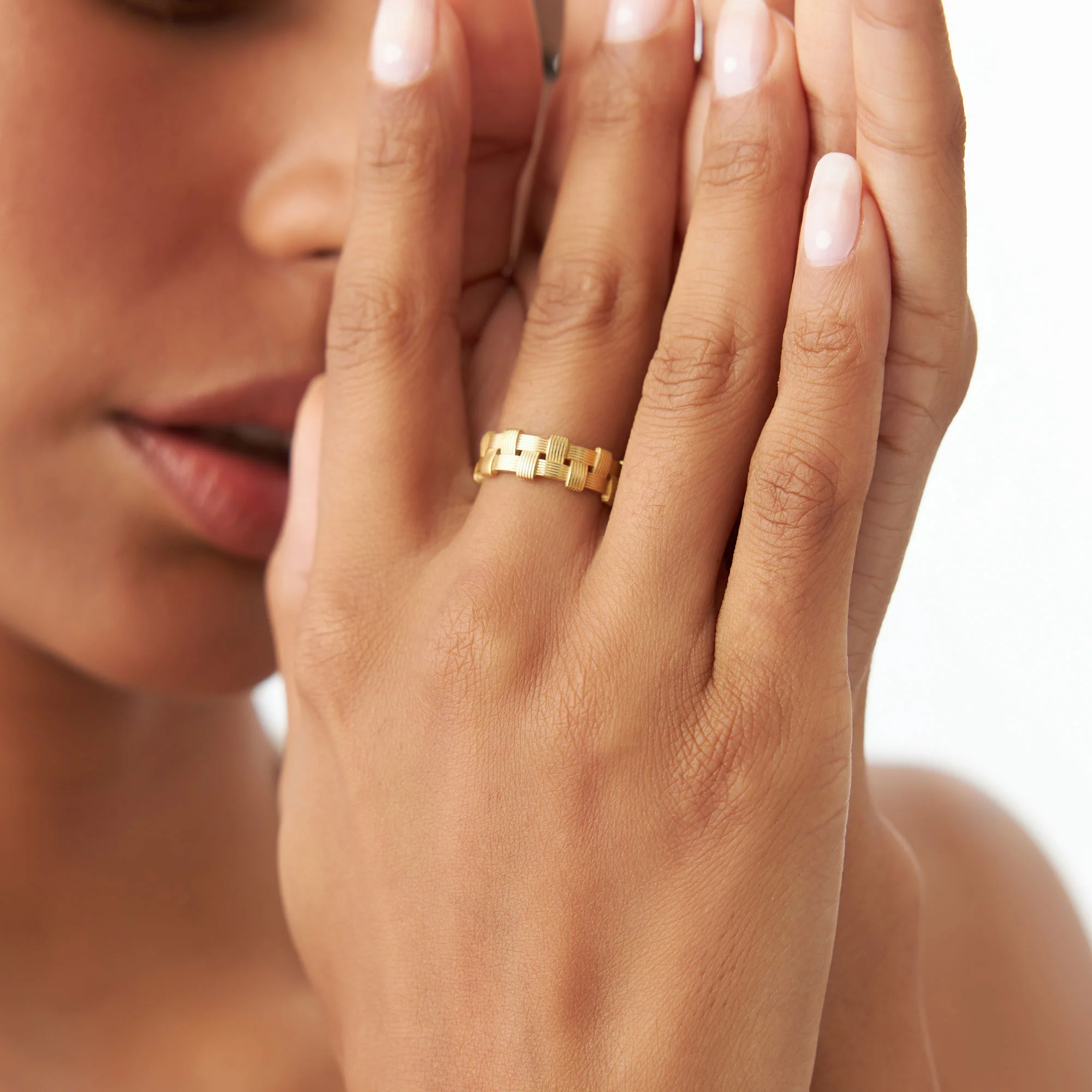 14K Stackable Ribbed Woven Gold Ring - Image 3