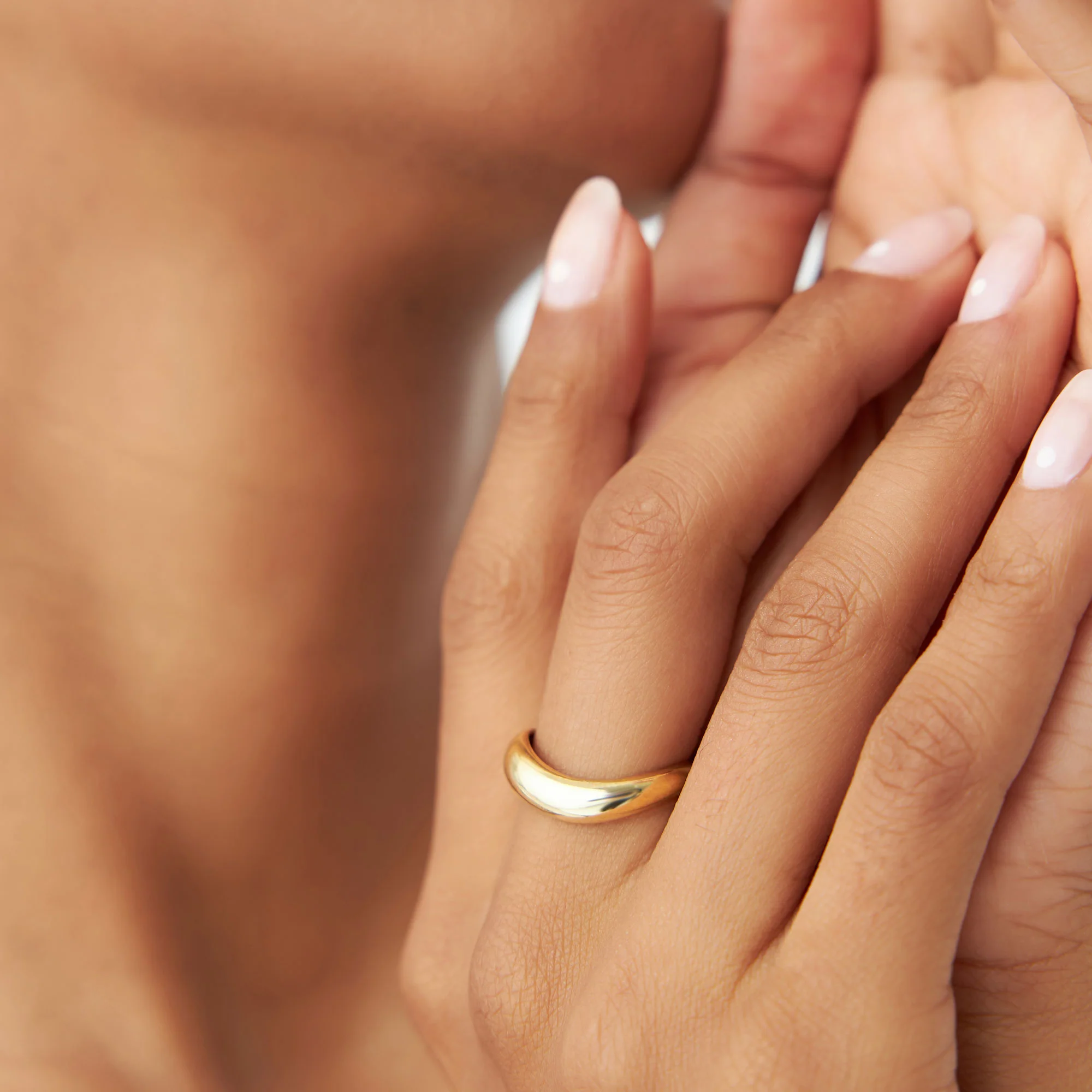 14k Unique Amorphic Shaped Figure Ring - Image 4