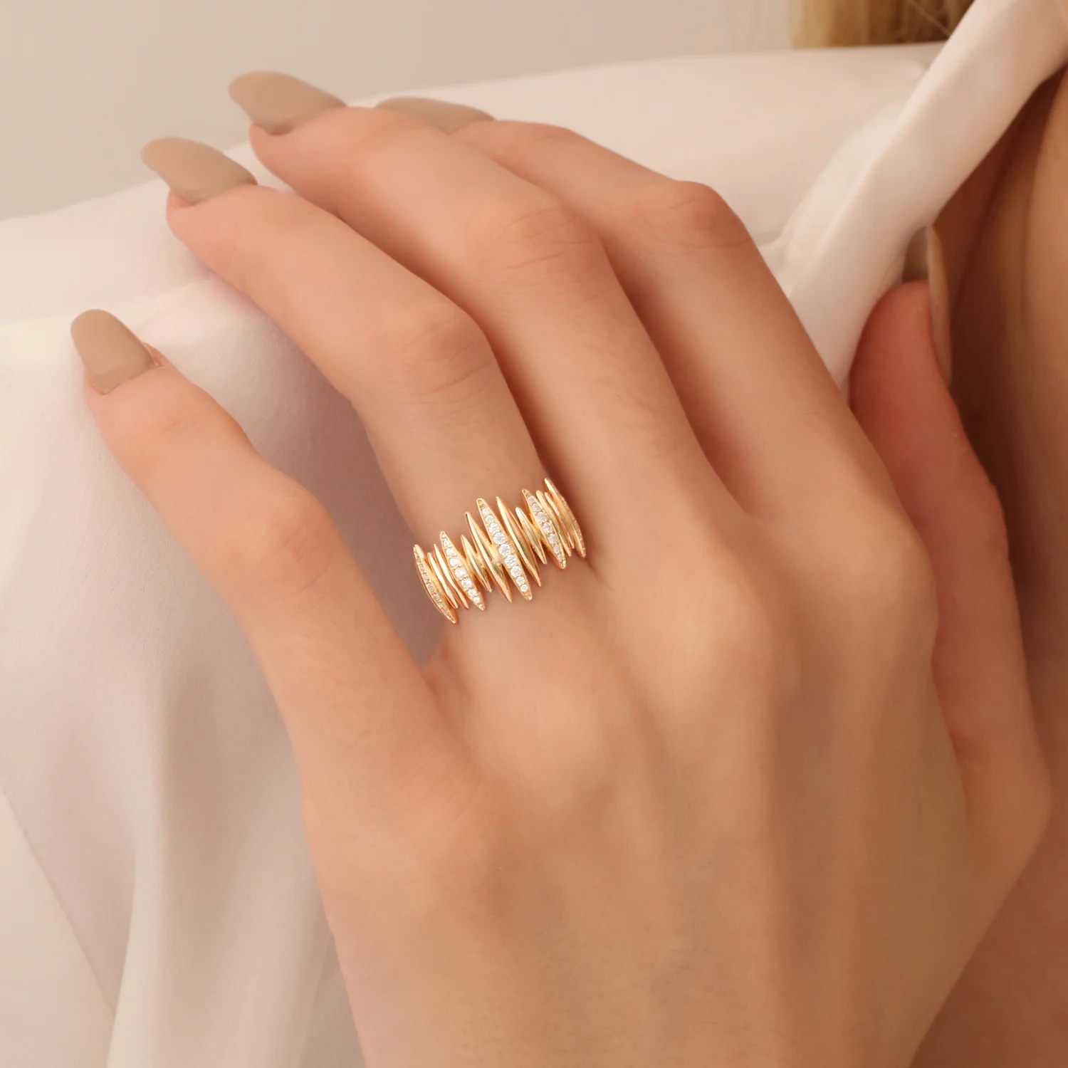 14k Unique Diamond Spike Ring - Image 3