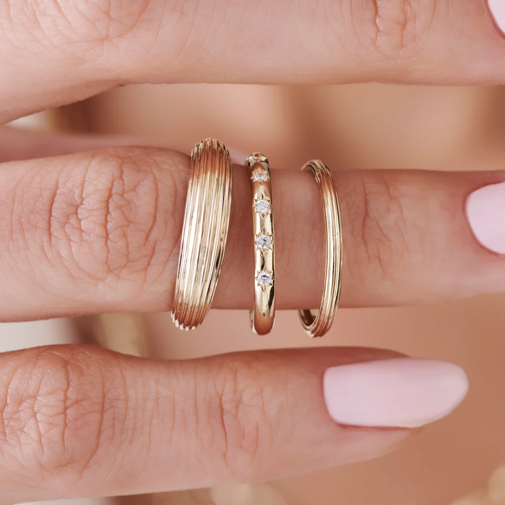 14k Unique Multi Lined 2MM Gold Ring - Image 4