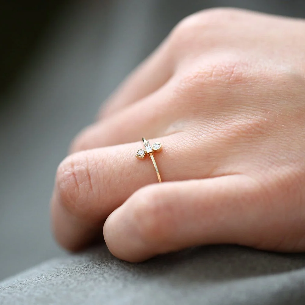 14K Gold Baguette and Round Cut Diamond Ring - Image 3