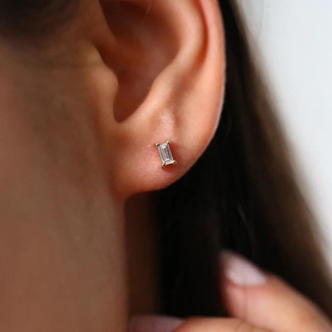 14K Gold Baguette Cut Diamond Stud Earrings - Image 3