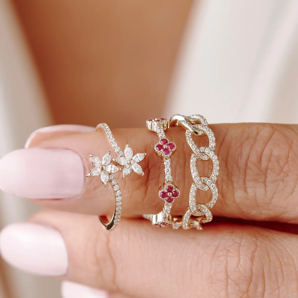 Full Eternity Clover Ruby and Diamond Ring in 14k Gold - Image 4